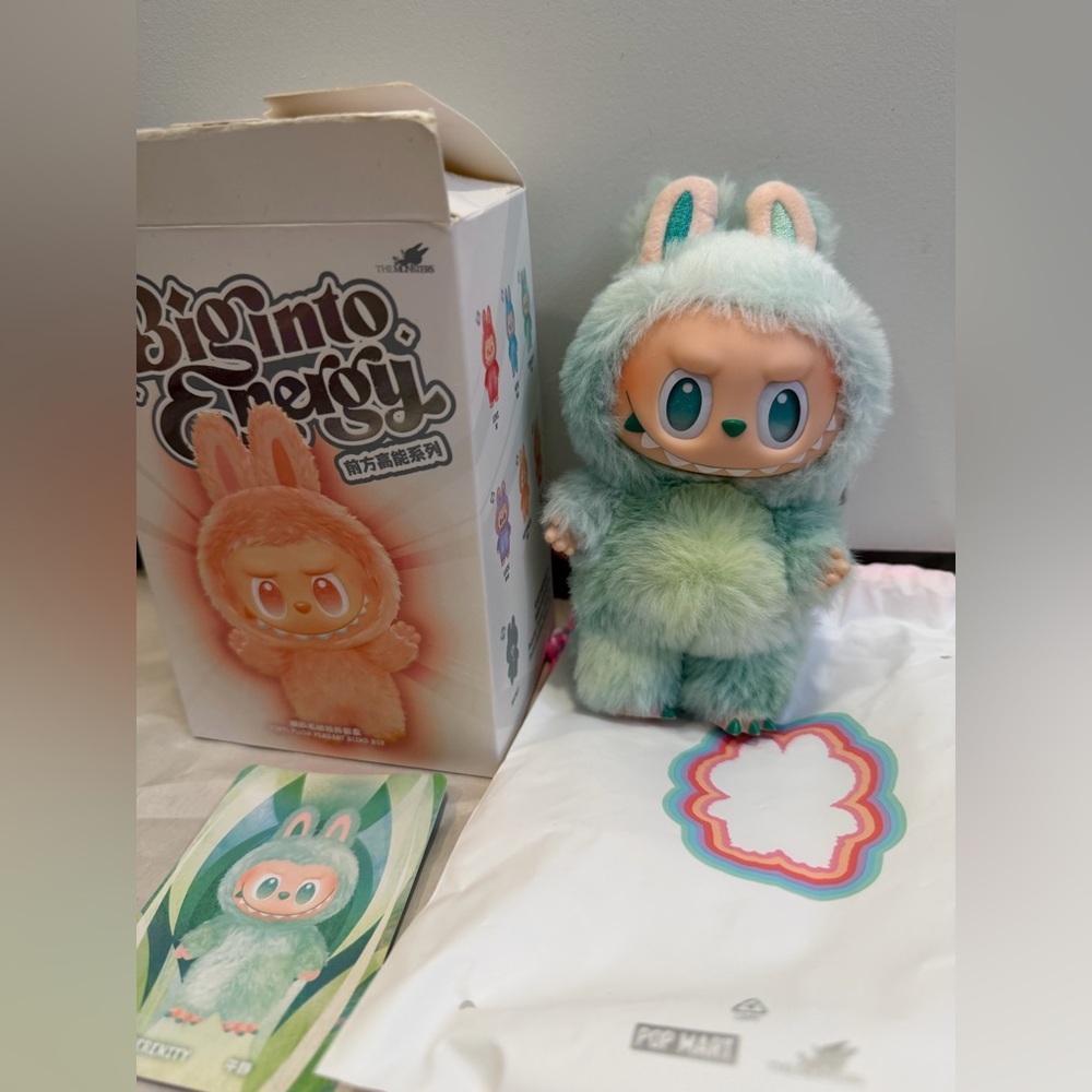Genuine Labubu Pop mart Serenity Big into energy
